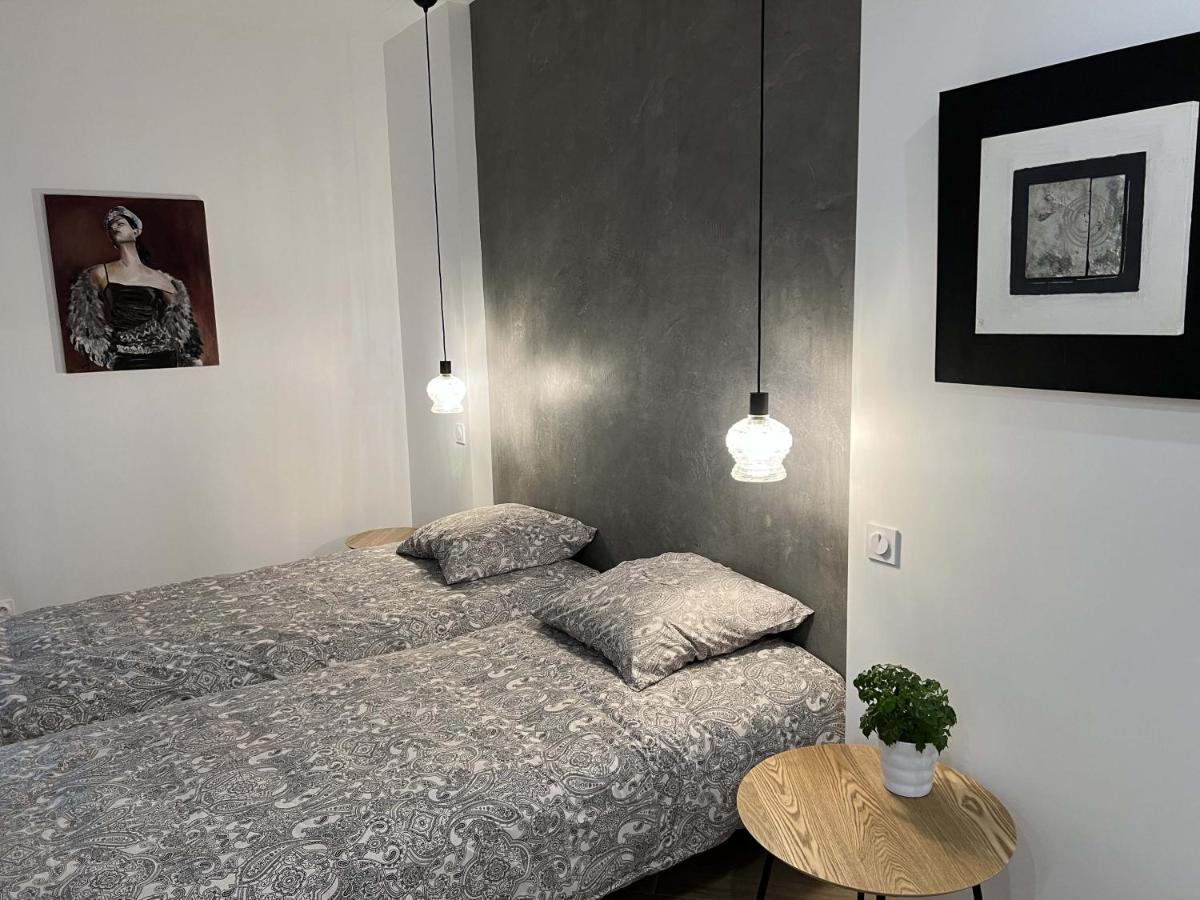 Bel appartement au centre du vieux Joigny Extérieur photo